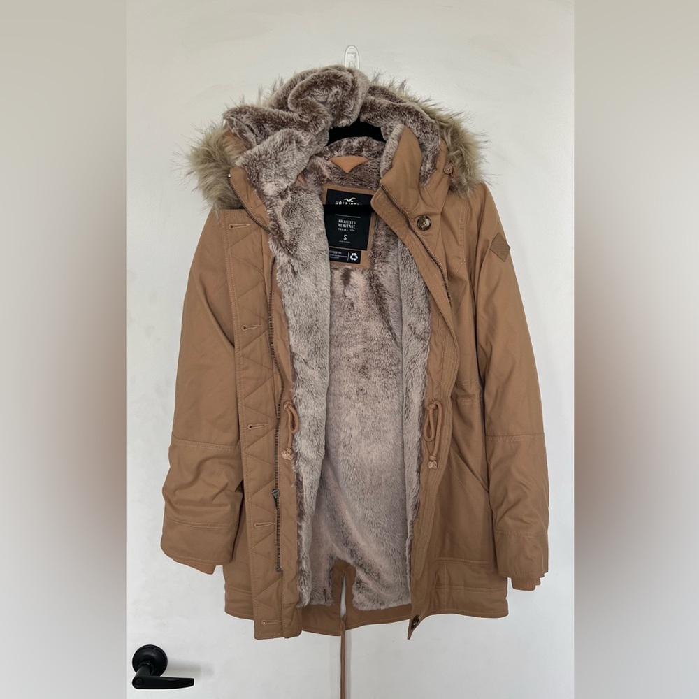 Hollister Heritage Collection Tan Fur-Lined Parka Coat Size Small
